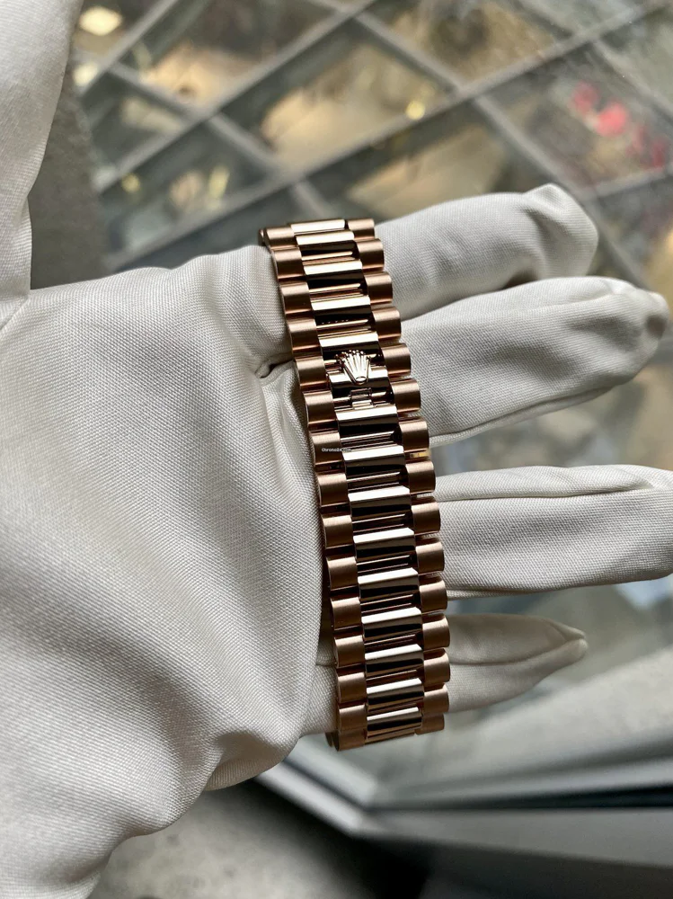 Rolex Day-Date 40 228235
